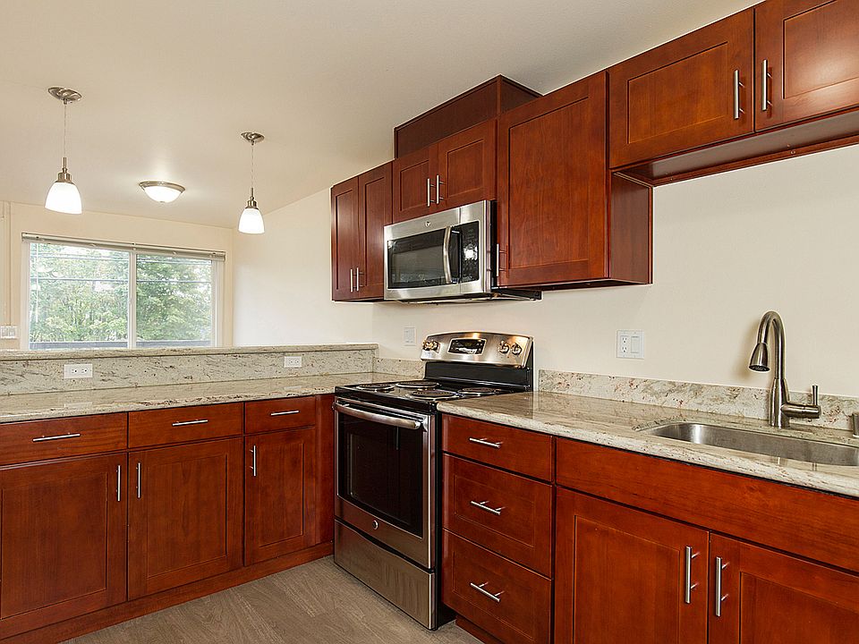 1st image of 2501 Thorndyke Ave W APT 103