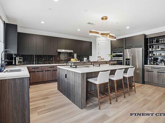 4th image of 1453 Stearns Wharf Rd