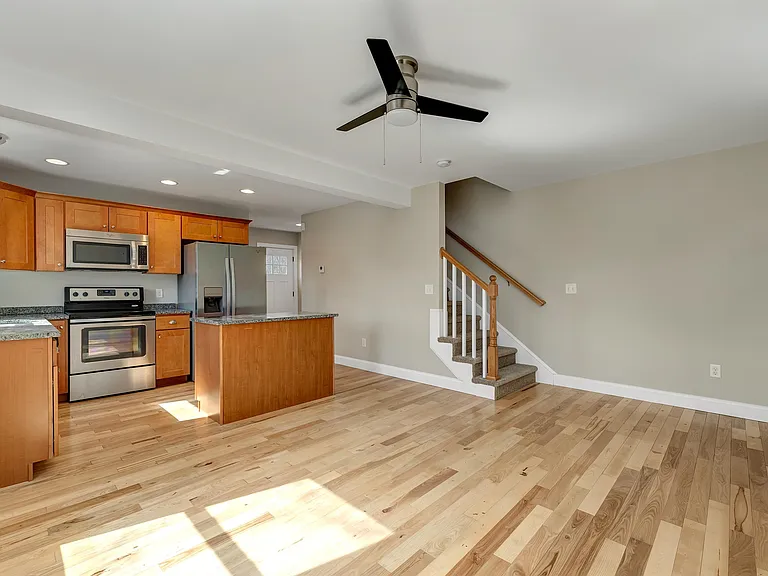 370 Stage Rd #3 — Photo 16