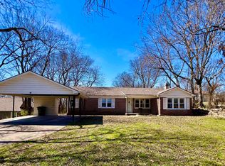 607 N 9th St, Arkansas City, KS 67005