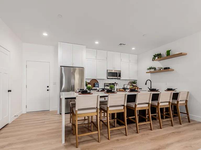 Sonoran Townhomes — Photo 10
