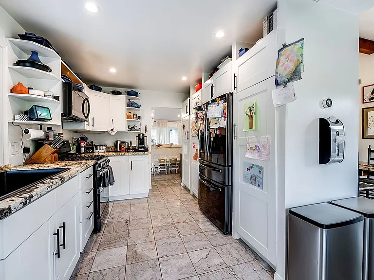 28403 Waring Pl — Photo 10