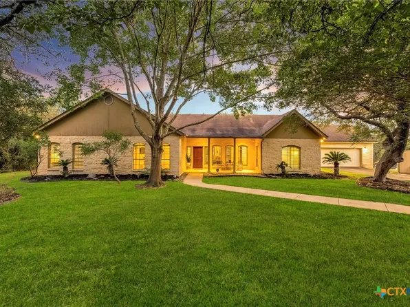 810 Bluff Ridge Ct, New Braunfels, TX 78132