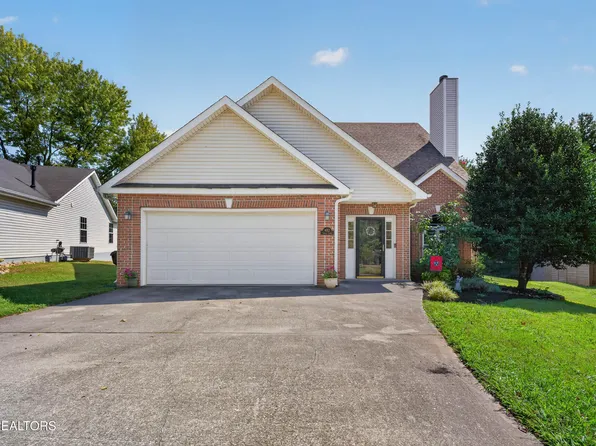 8112 Legacy Ln, Knoxville, TN 37919