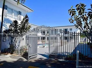 1843 Dewey St #102, Hollywood, FL 33020