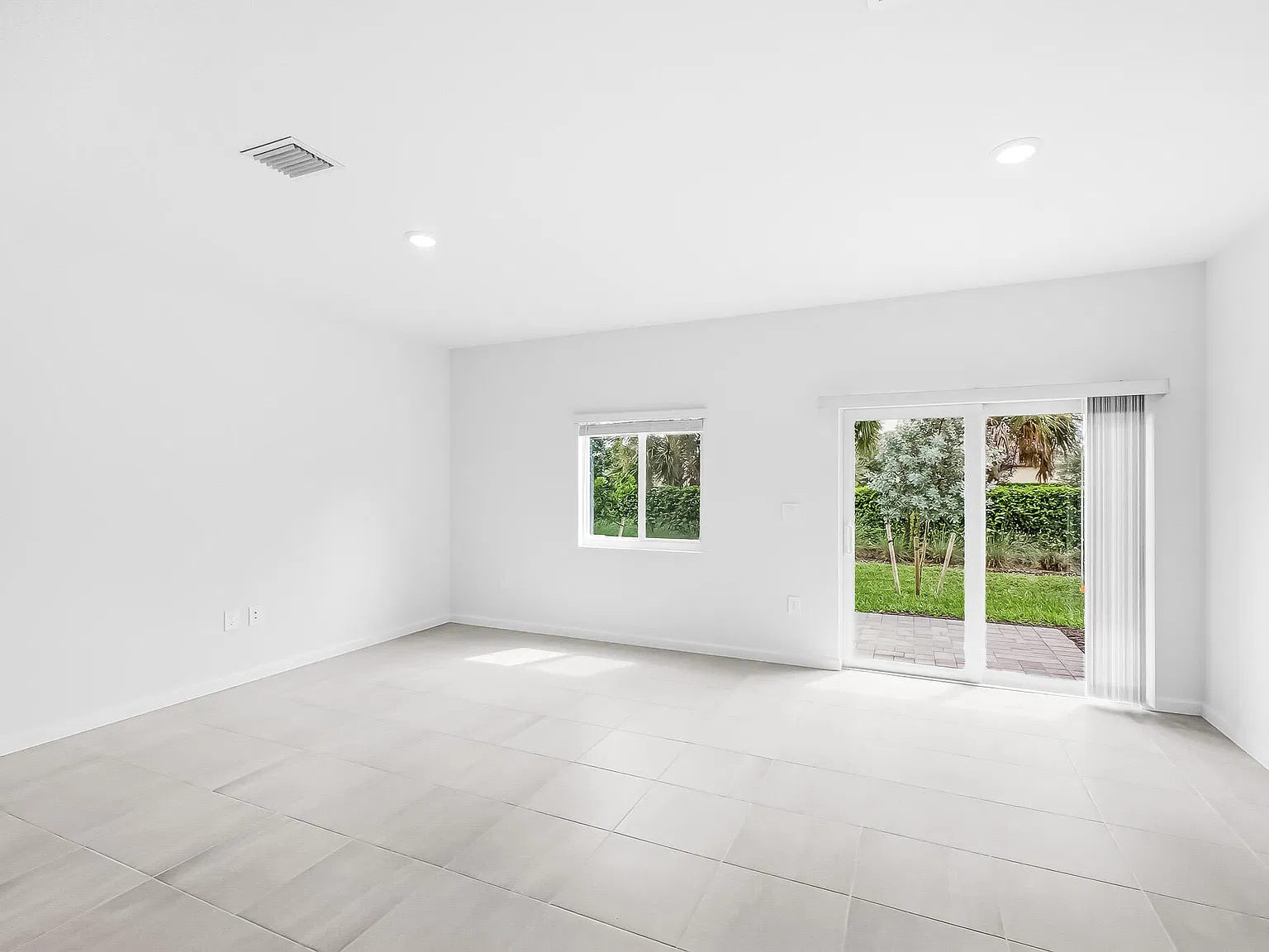 3 bed, 2.5 bath, 1506 sqft, $2,650 — Photo 4