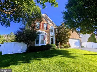 60 Lamp Post Dr, Barnegat, NJ 08005