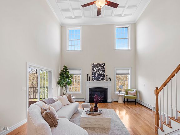 4th image of 11 Goldfoot Road