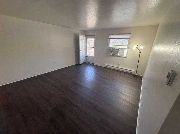 6353 Leechburg Rd APT 8