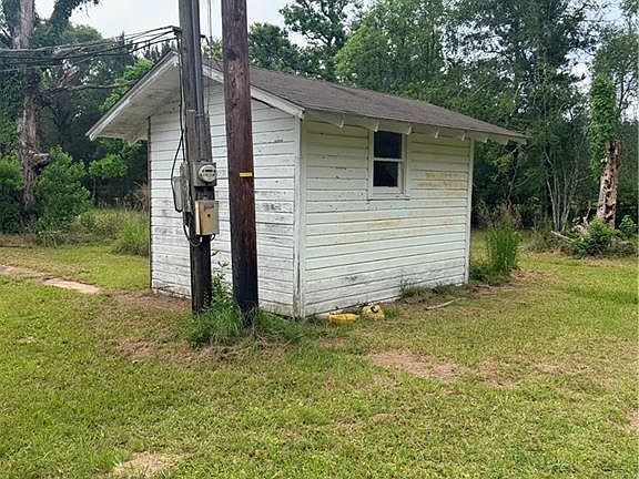 3rd image of 81 Agate Rd
