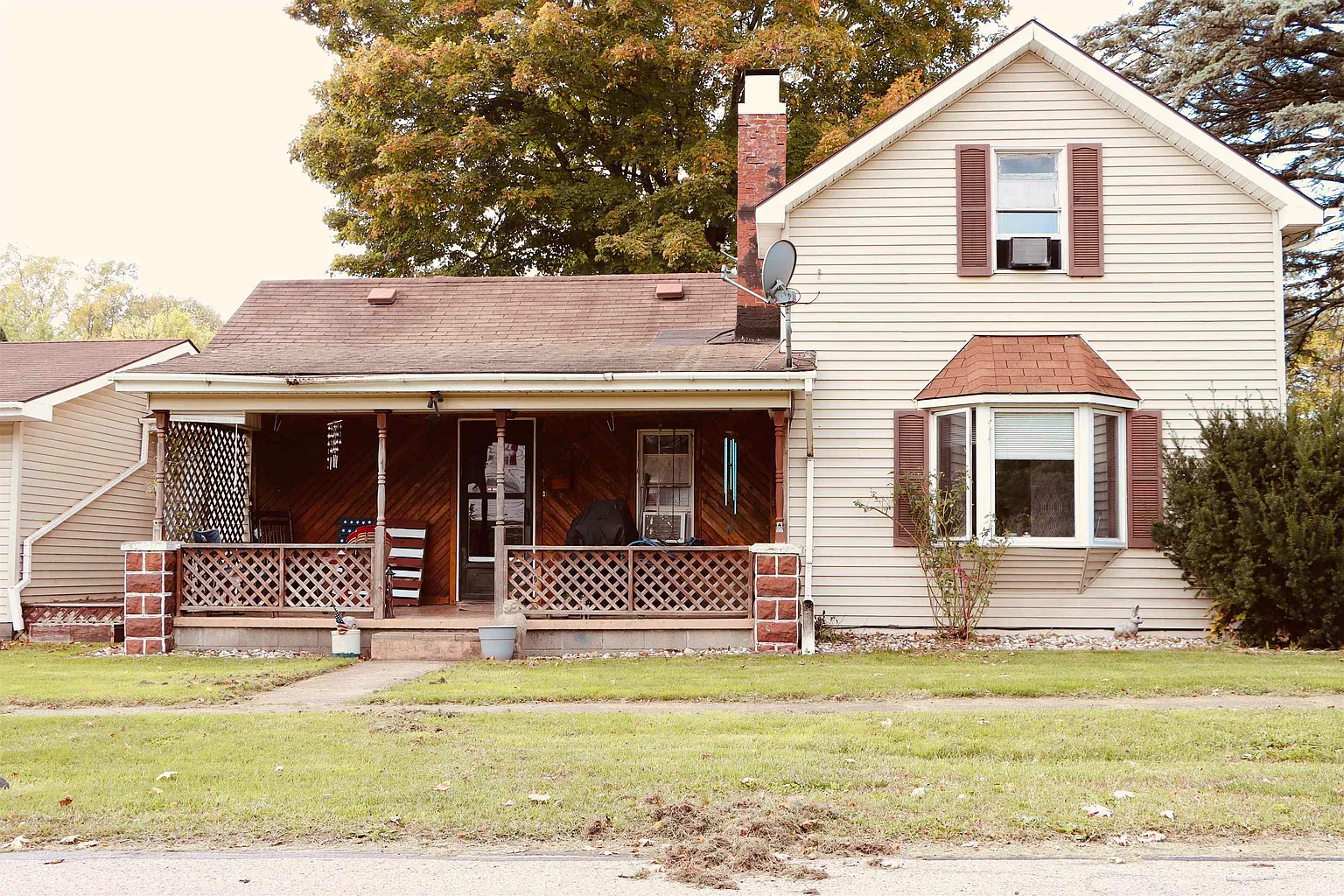 716 Jay St photo 1