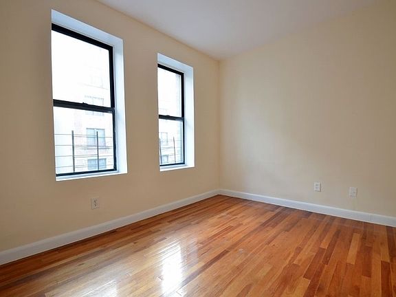 2nd image of 507 W 139th St #C3
