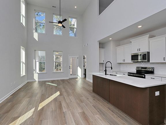 4th image of 244 Layla Way #201