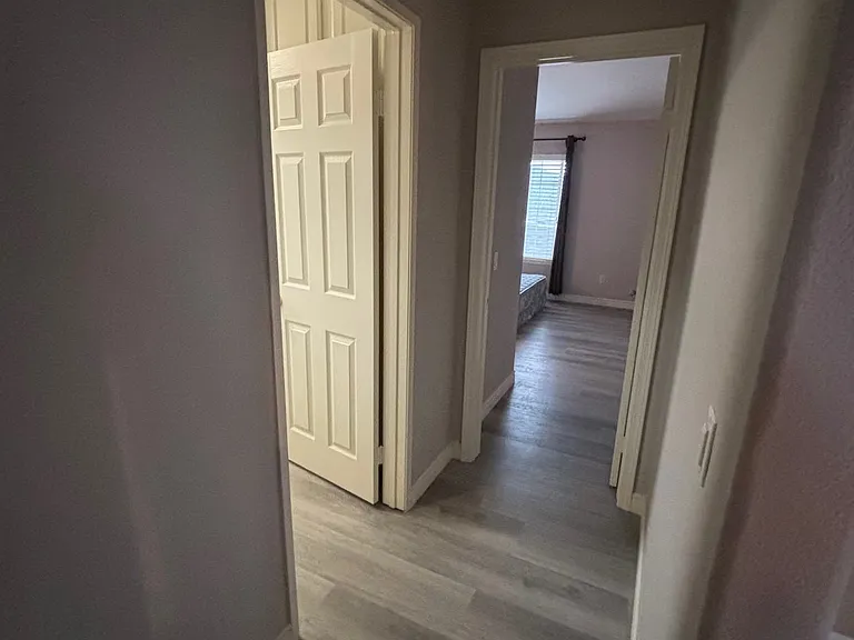 Cougar Pl — Photo 5