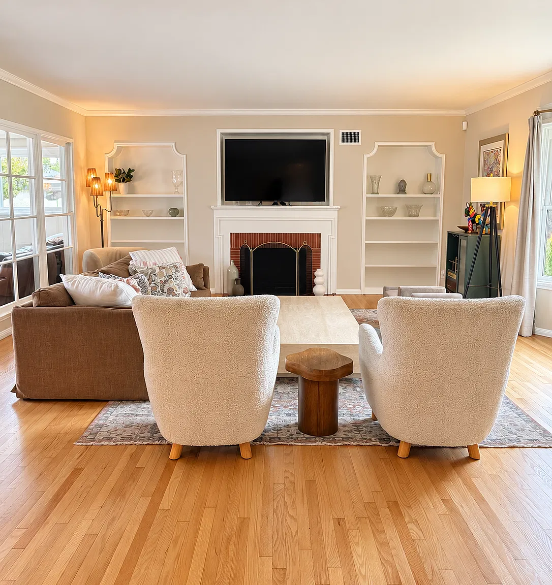 3 bed, 2300 sqft, $6,300 — Photo 4