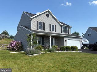 18 Albans Ct, Bernville, PA 19506
