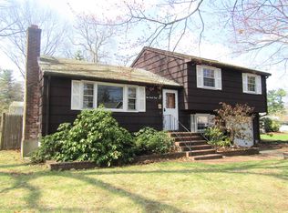 5 Forest Rd, Framingham, MA 01701