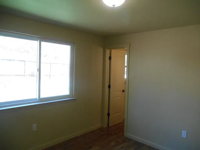 113 Zircon Dr — Photo 9