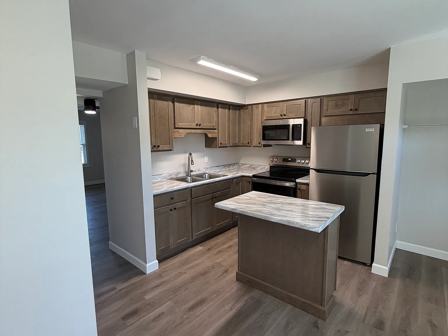 2 bed, 1.5 bath, $1,150 — Photo 3