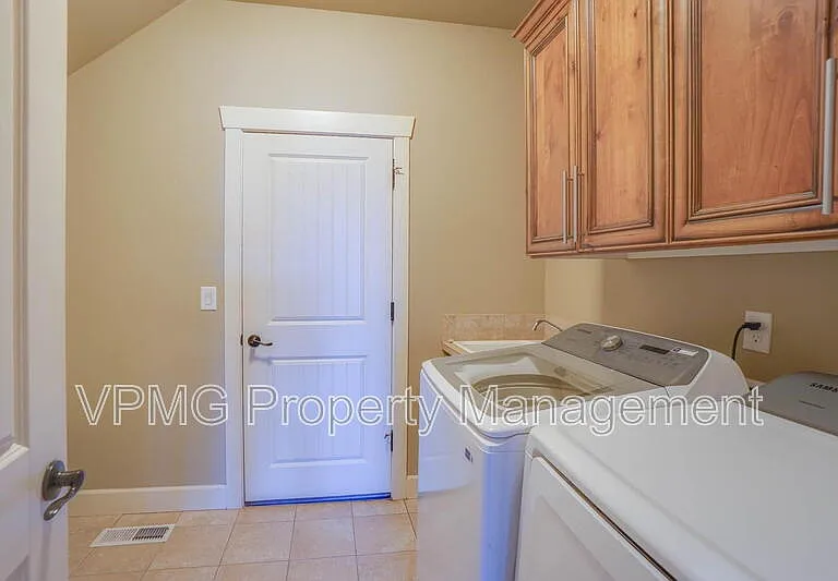1506 S Dusky Dr — Photo 29