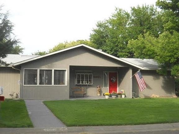 2nd image of 2699 1/2 Malibu Dr