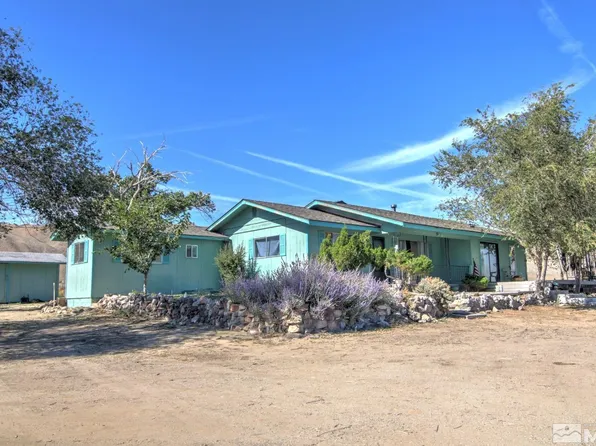 30 Sunnygrove Dr, Yerington, NV 89447