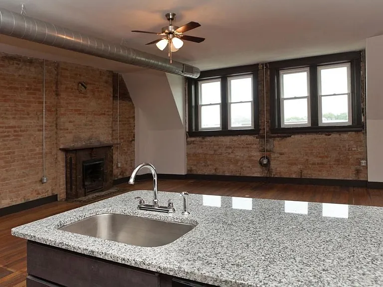 2611 Vine St — Photo 31