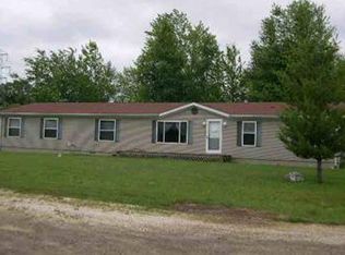1324 E Elizabeth St, Mount Morris, MI 48458