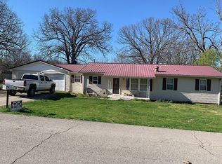 20251 Granger Ln, Lebanon, MO 65536