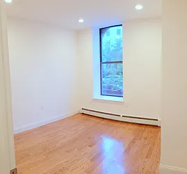 Rented by Uptown Flats LLC
