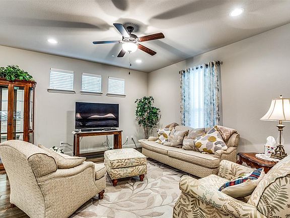 5th image of 7400 Alton Dr