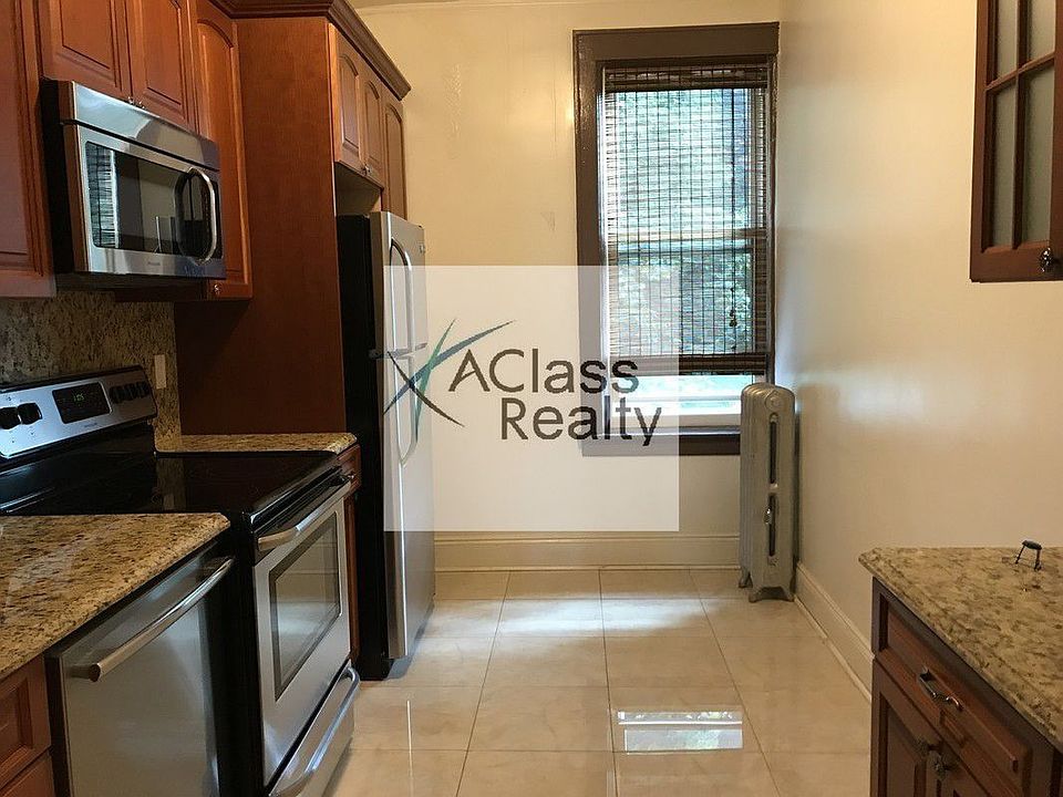 1st image of 24-29 42nd St #2B