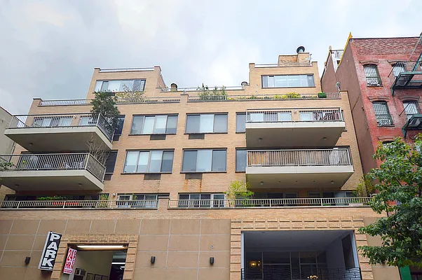 Rented by Bond New York | media 9