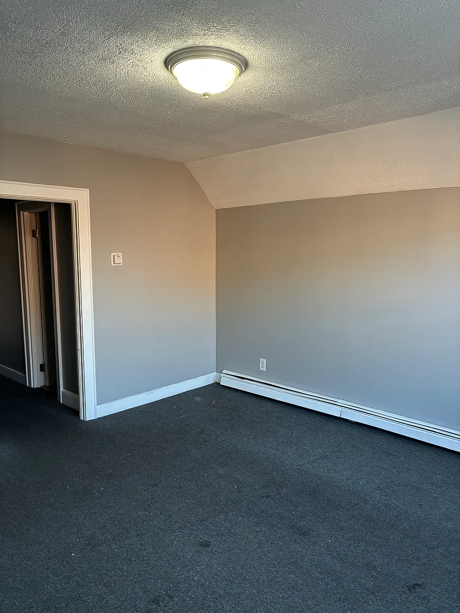 Building Photo - 255 Poplar St #3