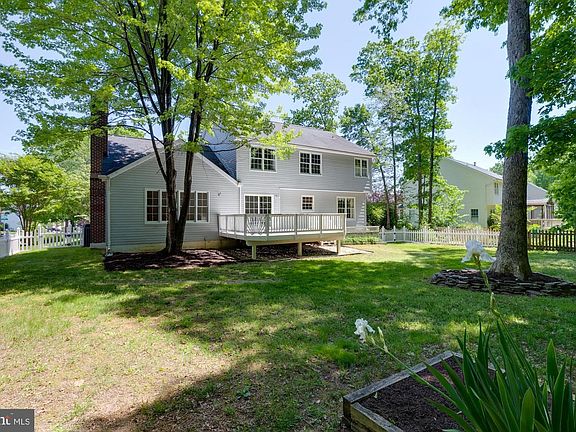 5th image of 9531 Charlesfield Dr