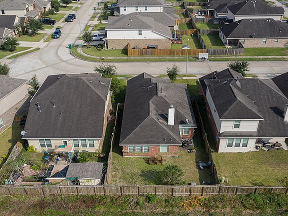 2nd image of 53 Garden Grove Dr