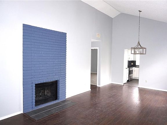 4th image of 10624 Lone Pine Ln