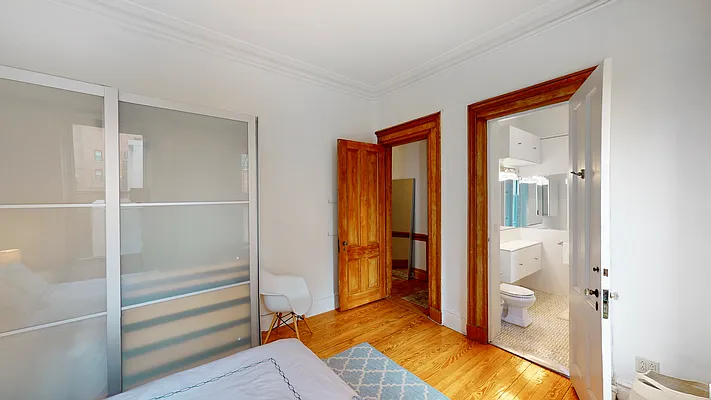 Rented by R New York | media 7