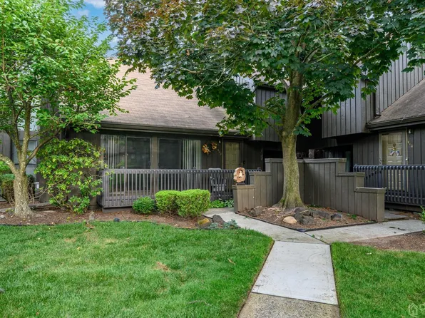 408 Westgate Dr, Edison, NJ 08820