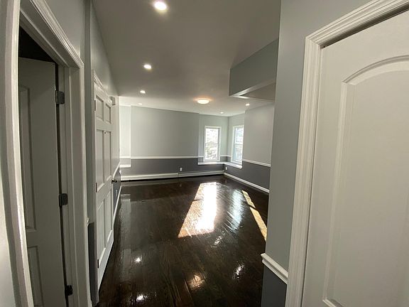5th image of 10229 Remington St Floor 2