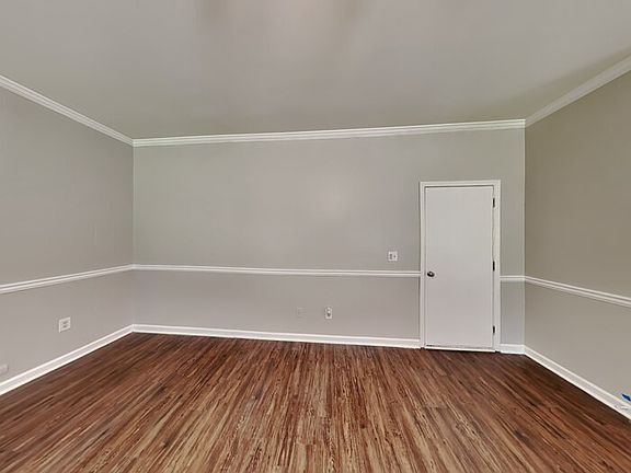 4th image of 6273 Selborn Dr SW