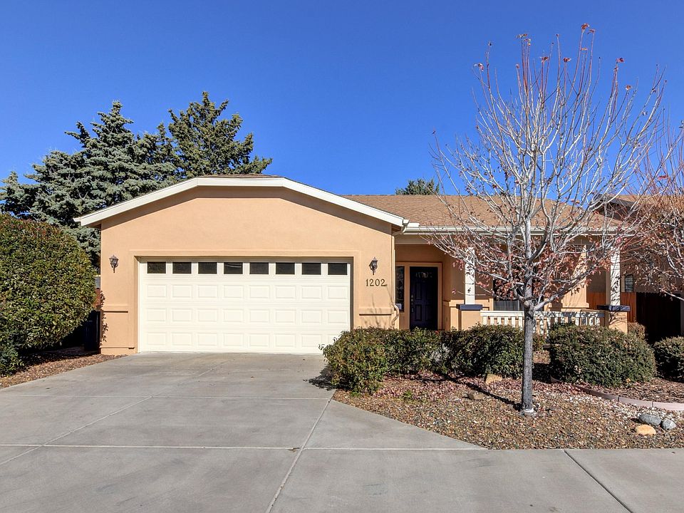 1st image of 1202 Gardenia Ln
