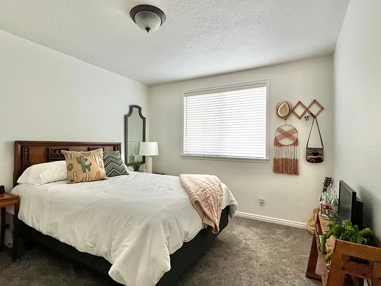 1285 S Alpine Way — Photo 8