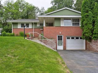 433 Penn View Dr, Millersville, PA 17551