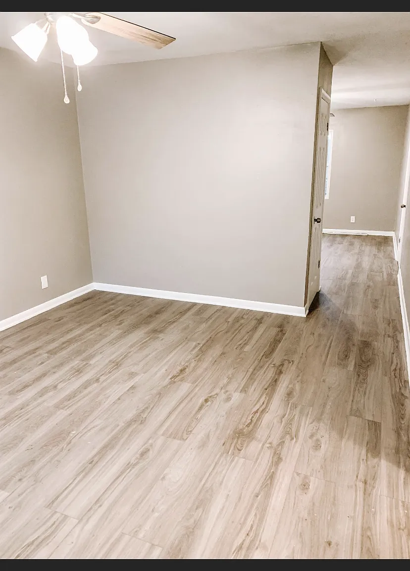 1 bed, 1.0 bath, $900 — Photo 2