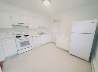 40 Kirkham Pl #2, Stamford, CT 06906