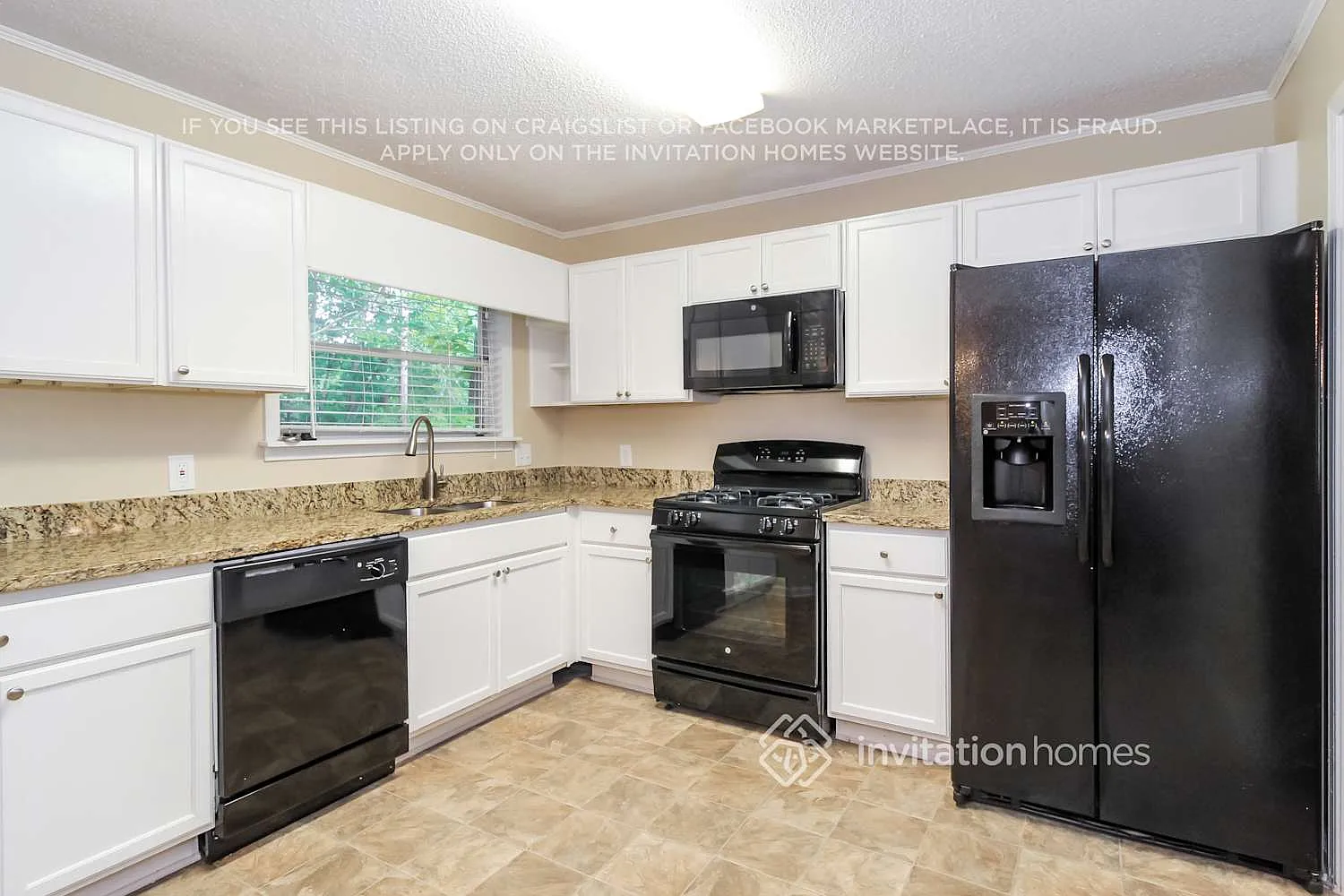 3968 Valley Brook Rd Snellville, GA 30039 — Photo 4