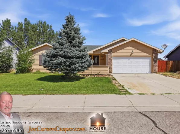 2228 Omaha Trl, Bar Nunn, WY 82601