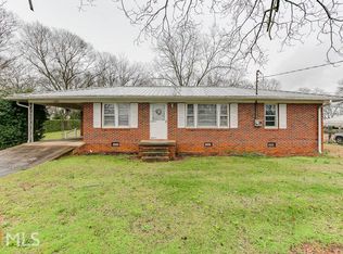 96 Lanier Dr, Hartwell, GA 30643