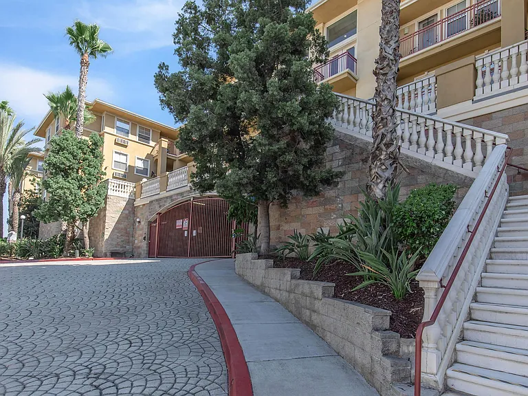 Villa Escondido - 55+ Senior Apartments — Photo 6